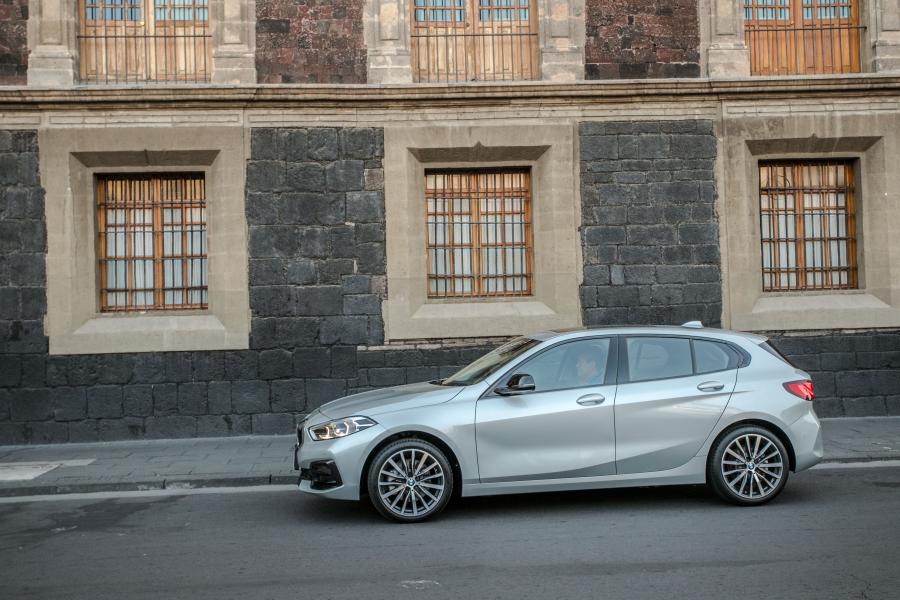  BMW 118i Sportline (F40) 2019 года  (MX) (фото 14 из 31)
